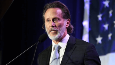 Steven Weber Net Worth